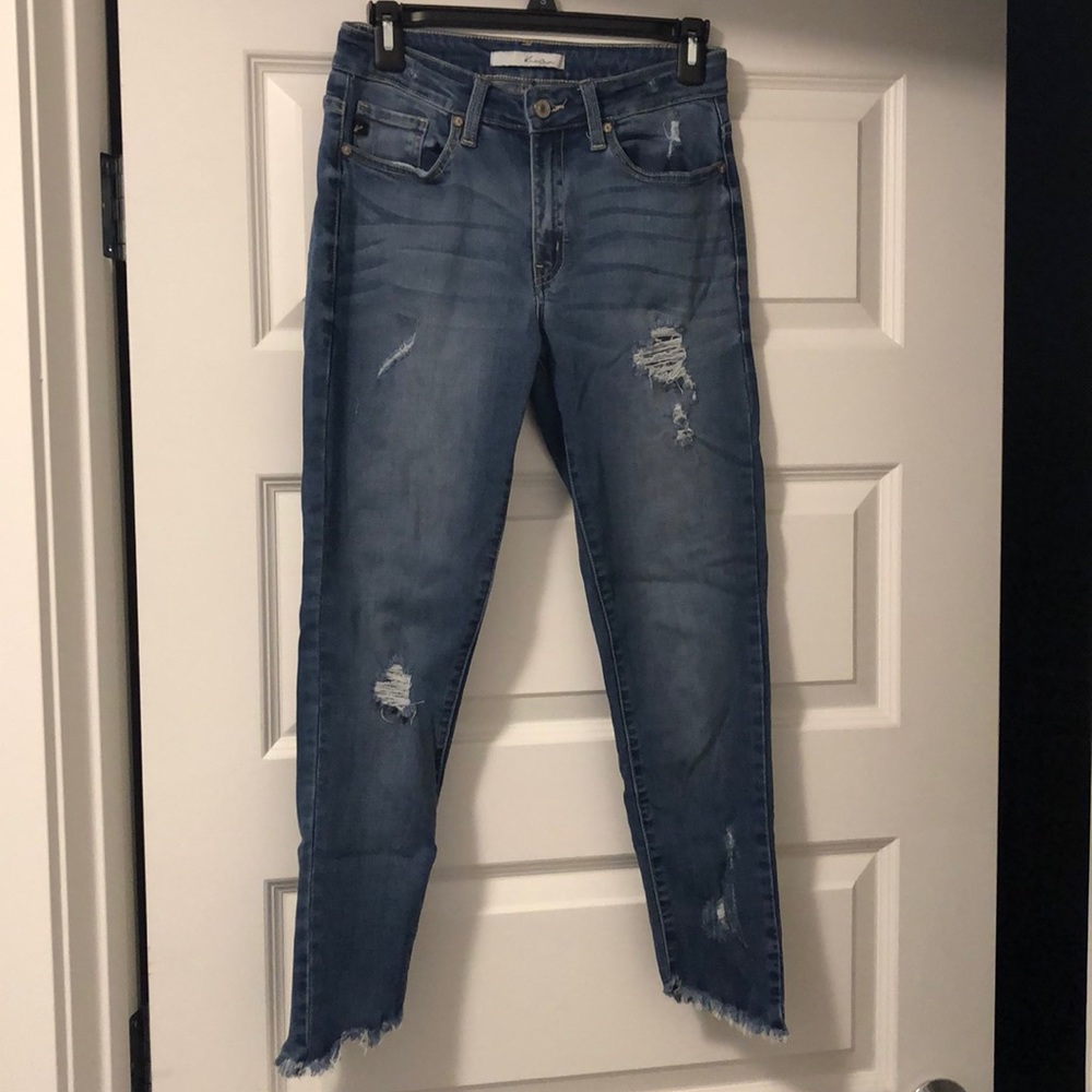 Capri jeans with angled cut